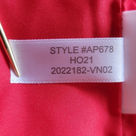 𝅺J. Crew Women's Red Quilted Mercantile Puffer Vest - Size (S) - NEW WITH TAGS - Picture 12 of 13